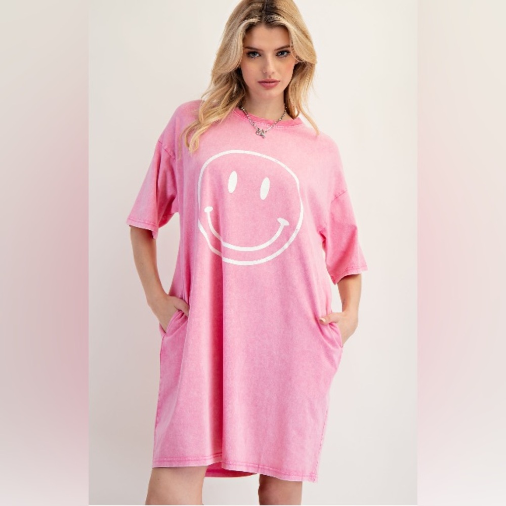 #77 Easel Cotton Pink Smile Graphic Tee Dress